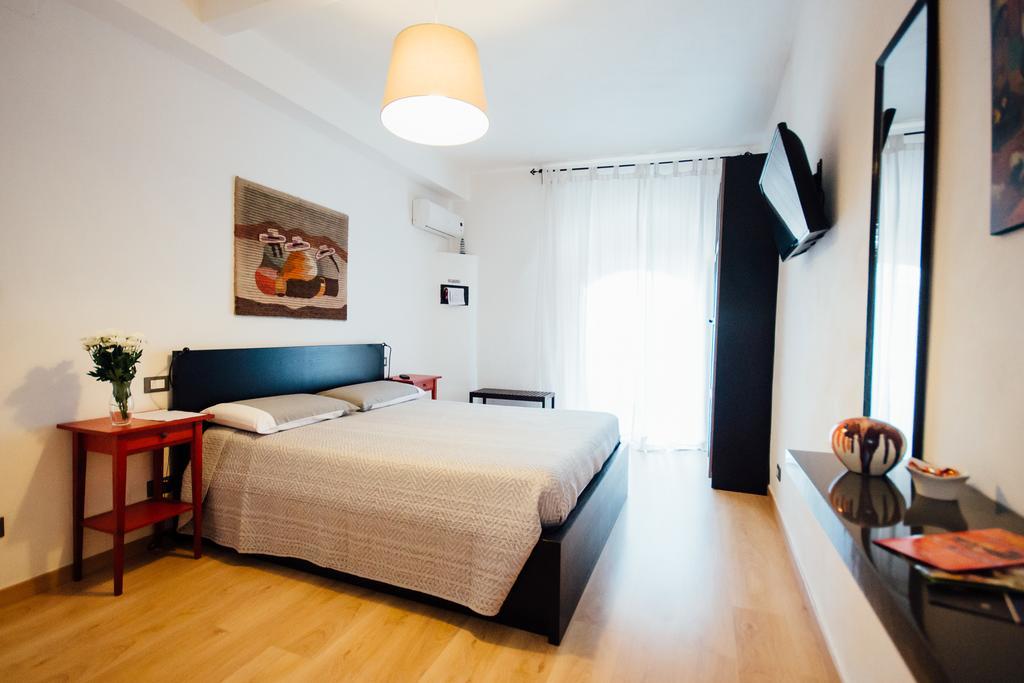 Bed and Breakfast Bed à Cala Palermo Camera foto